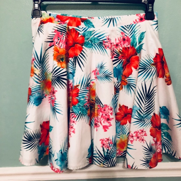 🆕 MSGM Milano Girls' Floral Print A-Line Skirt🌺 - Picture 2 of 8